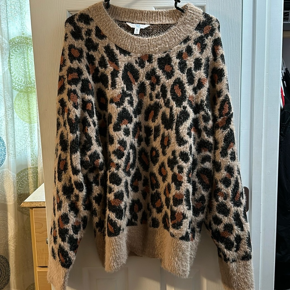 Time and Tru Leopard Print Soft Fuzzy Sweater